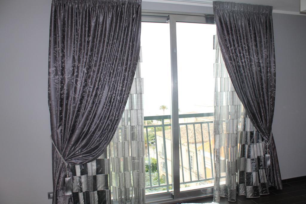 Hotel Mediterraneo روشيلا لونيكا الغرفة الصورة