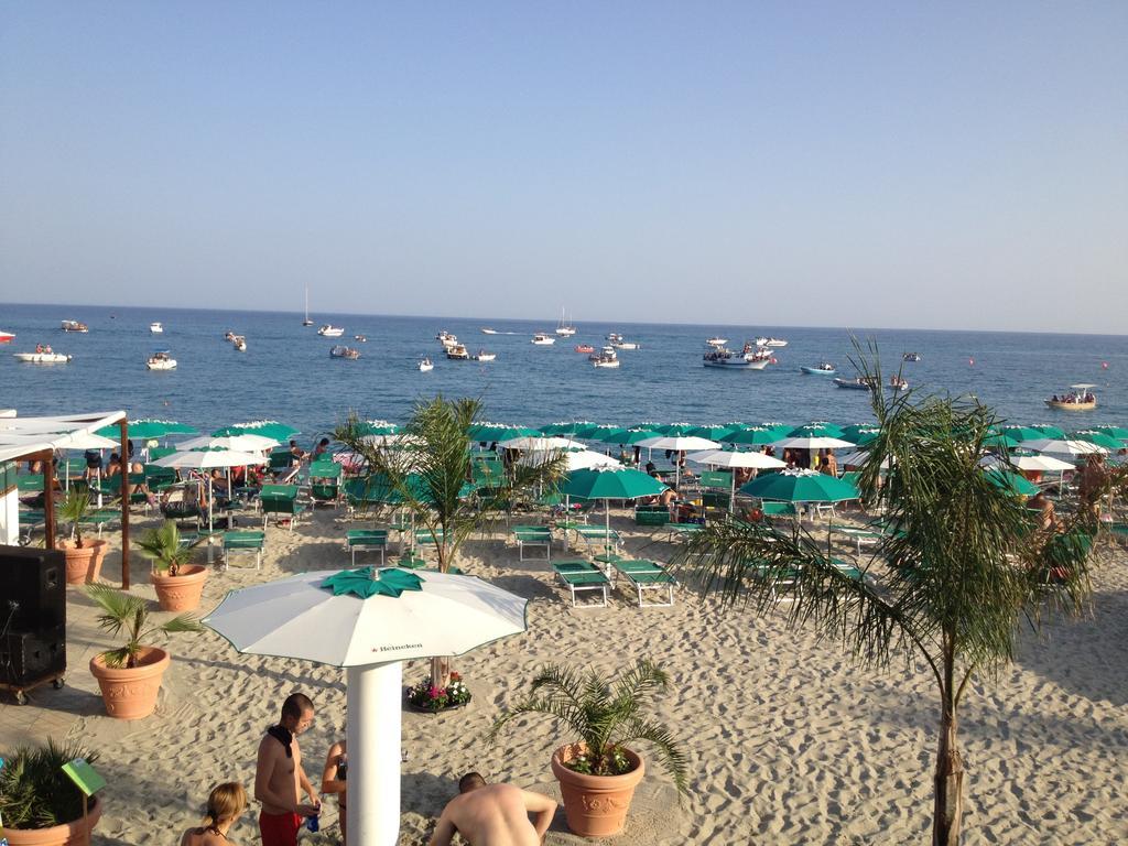Hotel Mediterraneo روشيلا لونيكا المظهر الخارجي الصورة