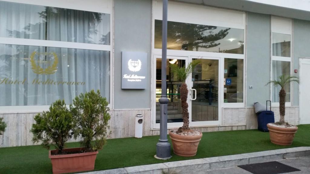 Hotel Mediterraneo روشيلا لونيكا المظهر الخارجي الصورة