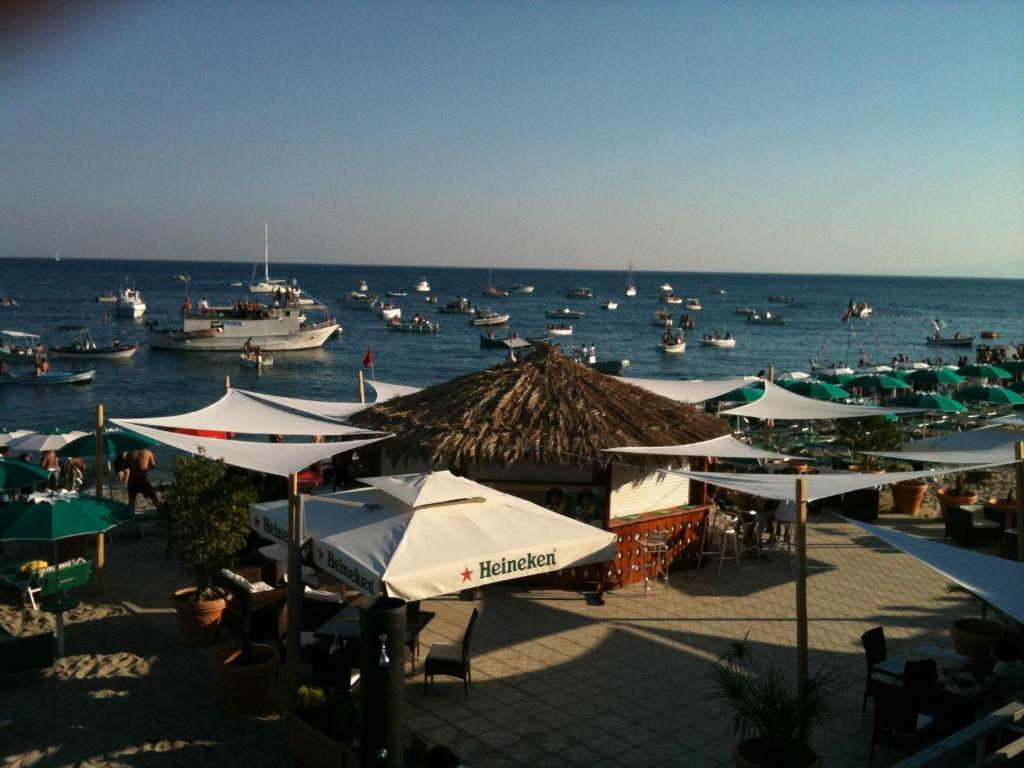Hotel Mediterraneo روشيلا لونيكا المظهر الخارجي الصورة
