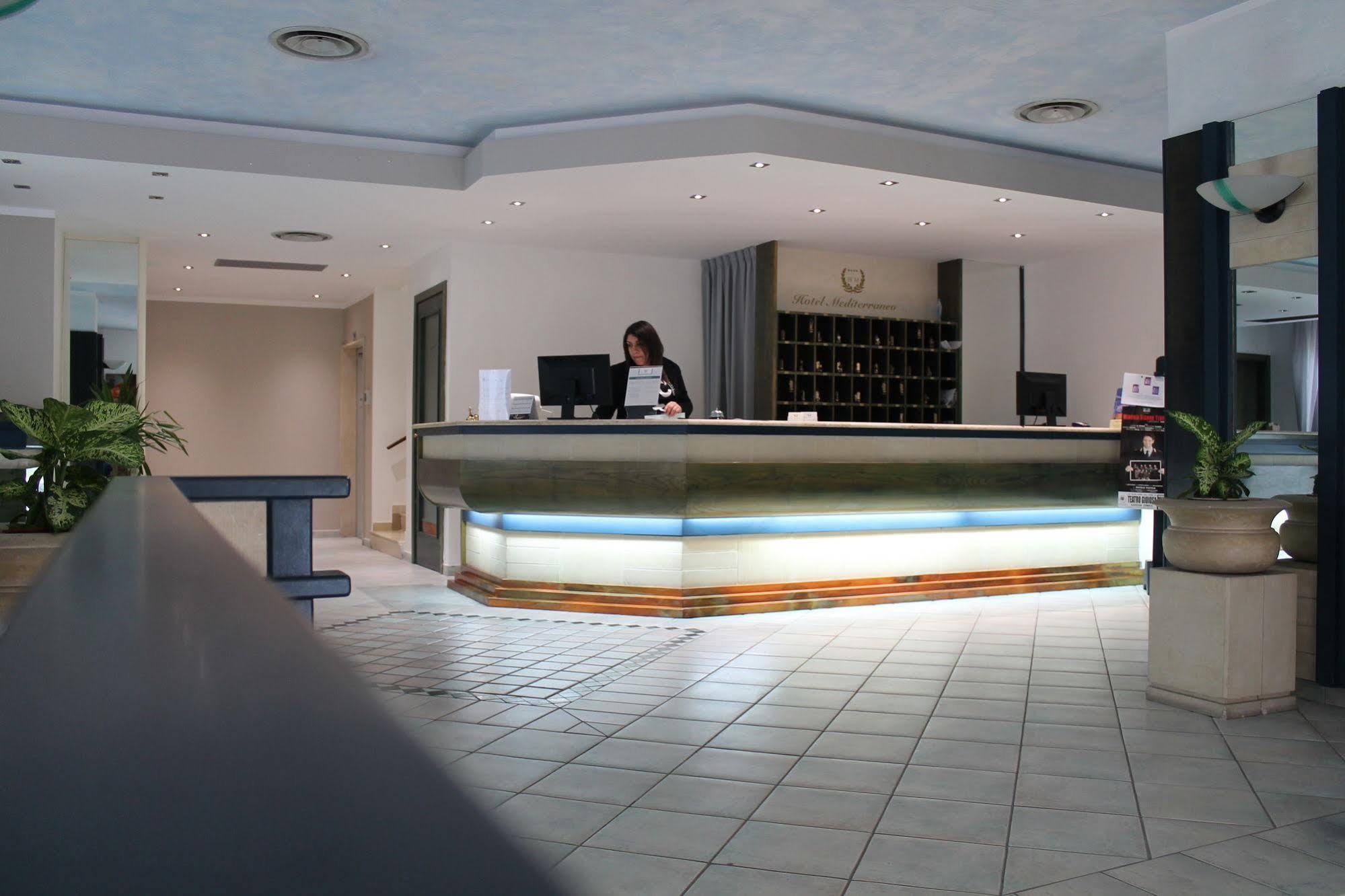 Hotel Mediterraneo روشيلا لونيكا المظهر الخارجي الصورة